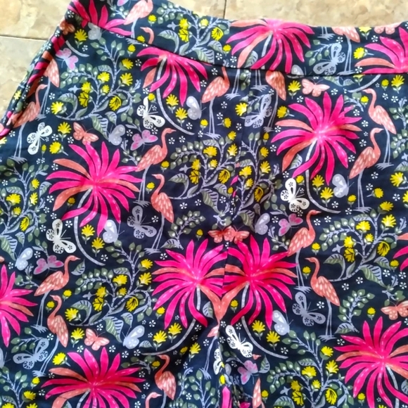 Boden colorful print linen shorts - Picture 2 of 9